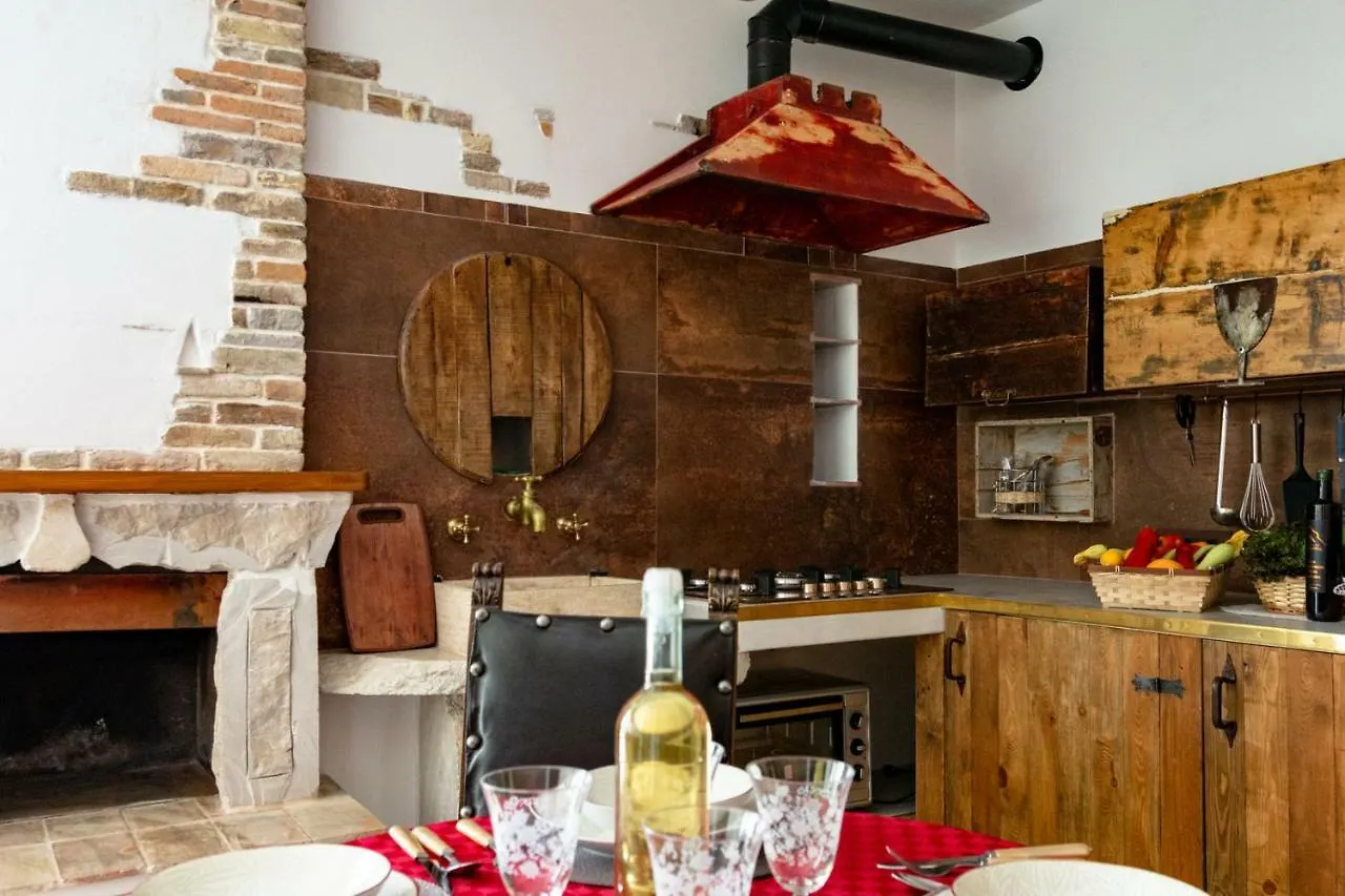 Agriturismo Colline Morghetta Isolabona 0*,